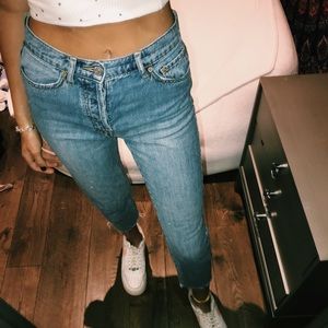 ✯🌵BDG frayed edge mom jean🌵 ✯